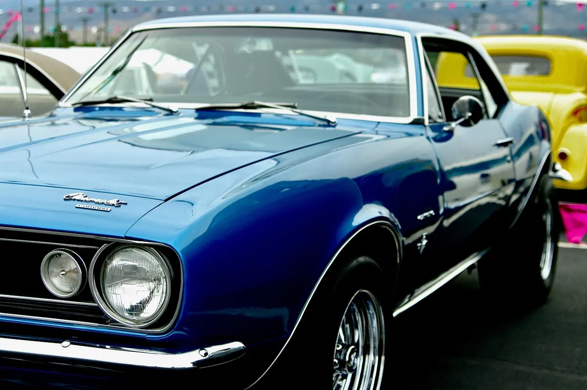 Mustang Buyers Guide: 1965–1973 vs. 1979–1993